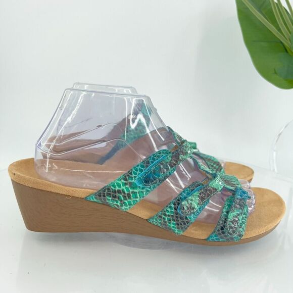 Vionic Women's Dwyn Sandal Size 10 Wedge Heel Slide Snake Patent Triple Strap - Picture 4 of 13